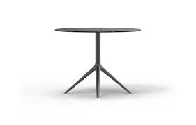 Vondom - Mari-Sol Round Table - ContractWorld Furniture